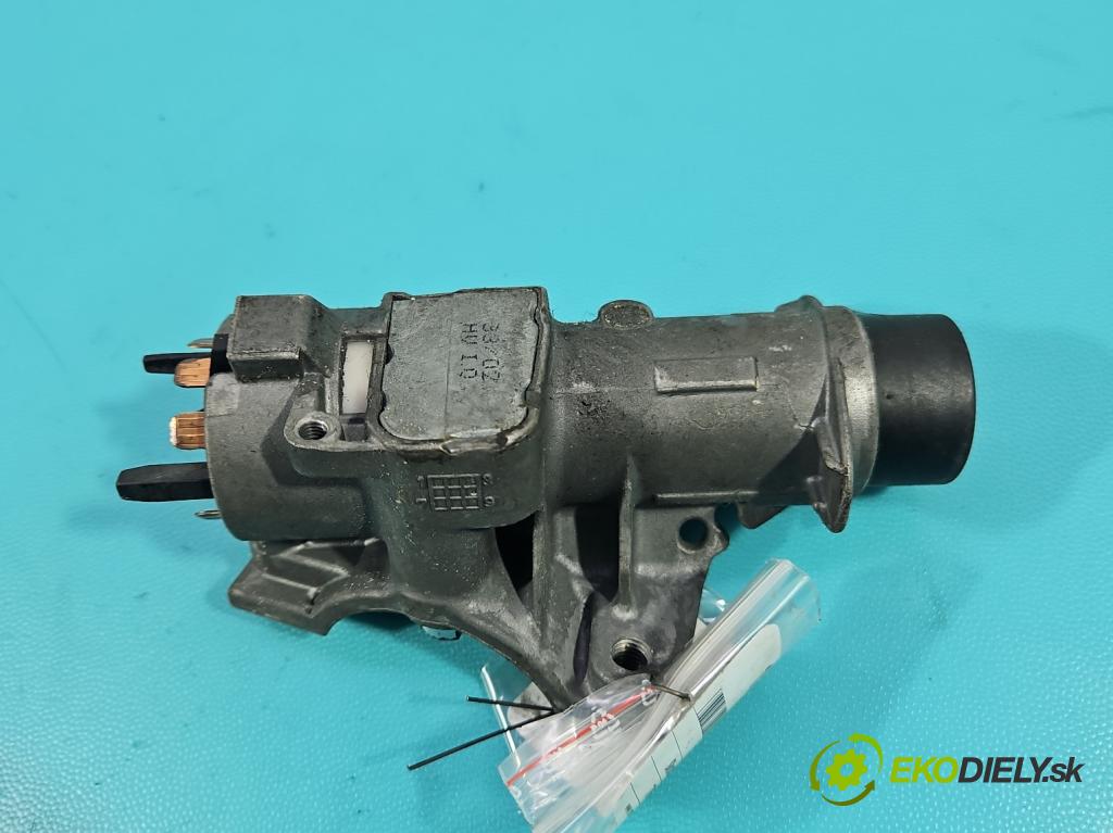 Skoda Fabia I 1999-2007 1.4 16V 75 HP manual 55 kW 1390 cm3 4- Spínačka 4B0905851C (Spínacia skrinka)