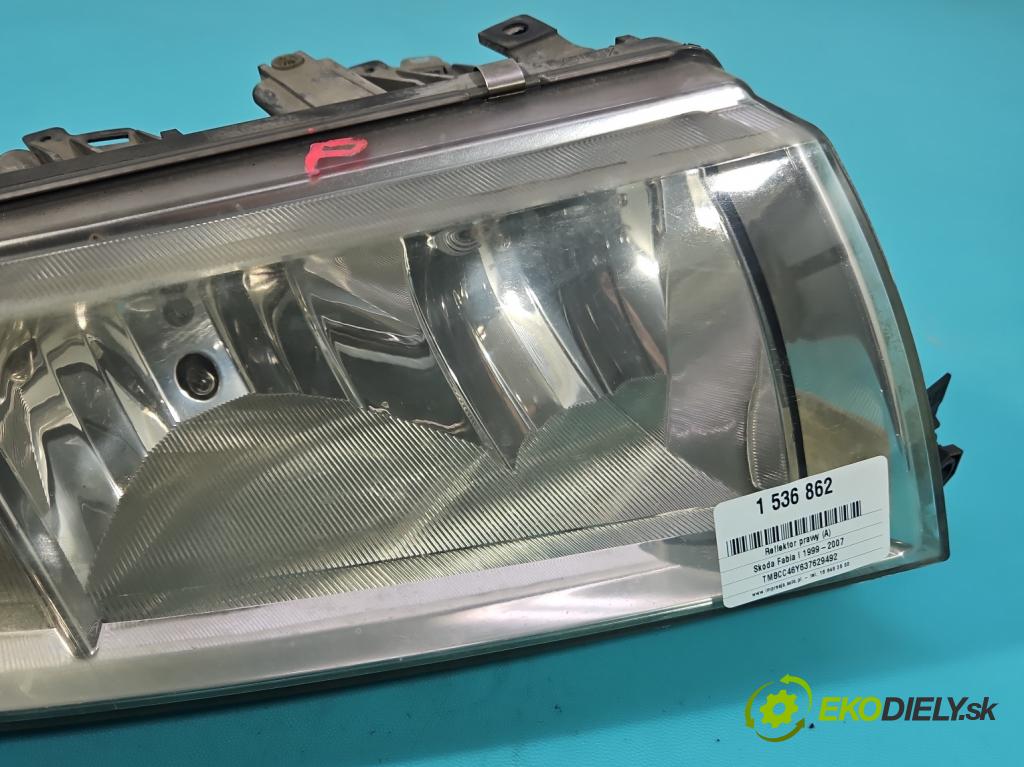 Skoda Fabia I 1999-2007 1.4 16V 75 HP manual 55 kW 1390 cm3 4- Reflektor: pravý  (Svetlo predné pravé)