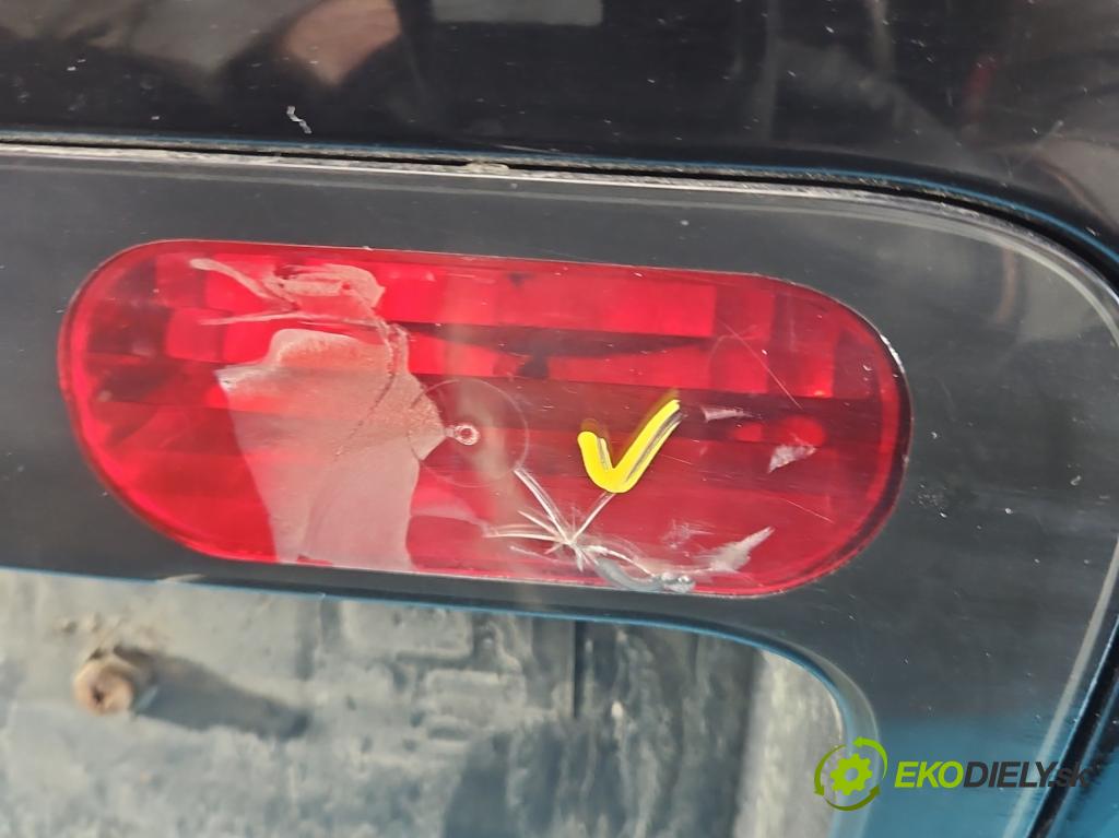 Audi A6 C5 1997-2004 2.4 v6 170 hp manual 125 kW 2393 cm3 4- zadní kufrové dveře  (Zadní kapota (kufr))