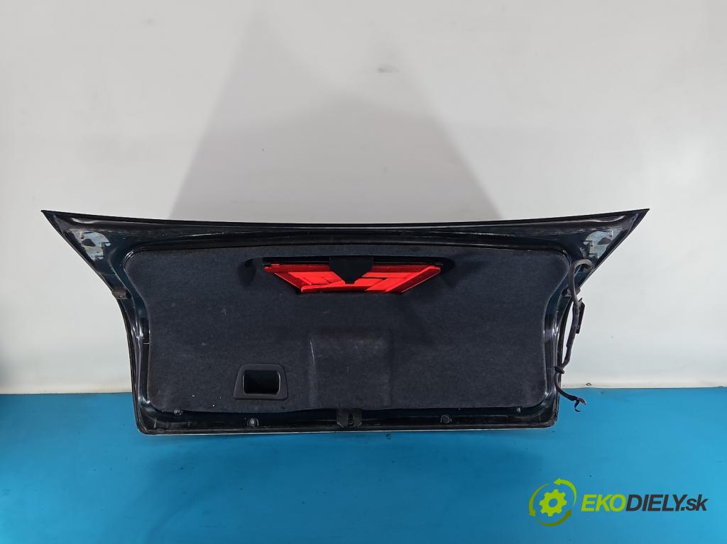 Audi A6 C5 1997-2004 2.4 v6 170 hp manual 125 kW 2393 cm3 4- zadní kufrové dveře  (Zadní kapota (kufr))