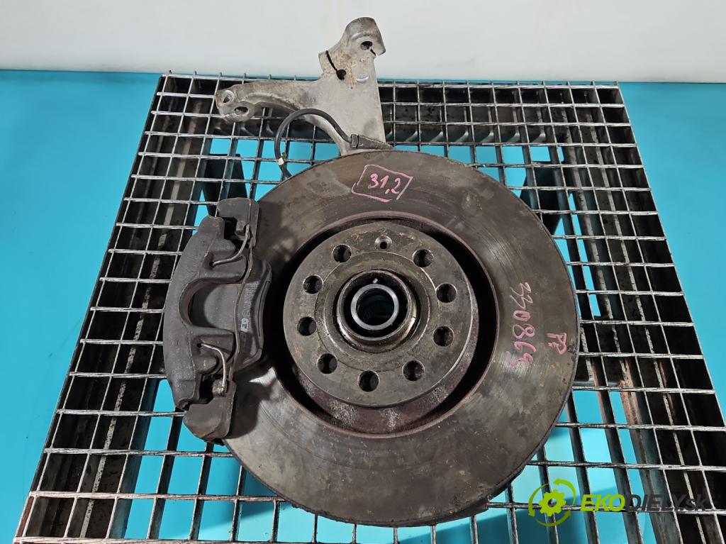 Audi A6 C5 1997-2004 2.4 v6 170 hp manual 125 kW 2393 cm3 4- náboj pravé  (Náboj kola)