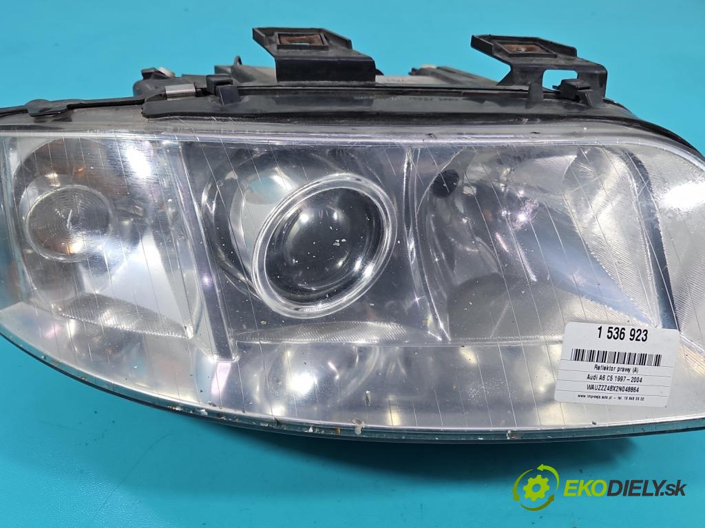 Audi A6 C5 1997-2004 2.4 v6 170 hp manual 125 kW 2393 cm3 4- světlo pravý  (Pravé přední světlo)