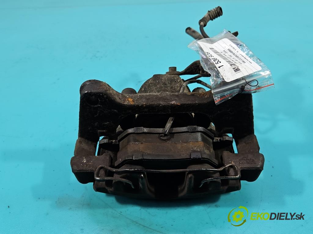 Audi A6 C5 1997-2004 2.4 v6 170 HP manual 125 kW 2393 cm3 4- brzdič predné ľavý  (Kľučka dverí ostatné)