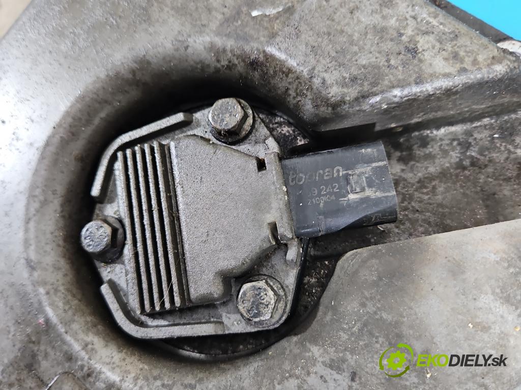 Audi A6 C5 1997-2004 2.4 v6 170 HP manual 125 kW 2393 cm3 4- vaňa olejová 078103604 (Olejová vaňa)