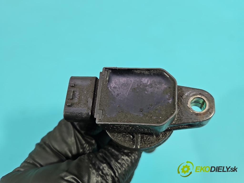 Toyota Yaris I 1999-2005 1.0 vvti 68 HP manual 50 kW 998 cm3 3- cievka zapaľovacia 90919-02240 (Zapaľovacia cievka)