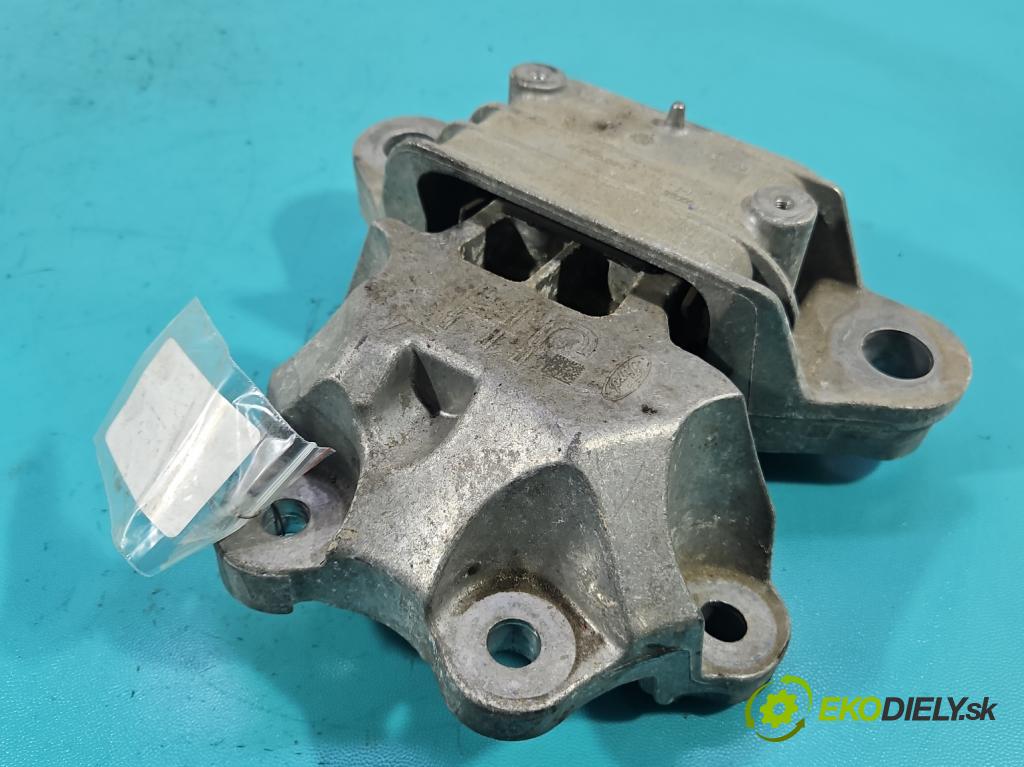 Ford Focus Mk4 2018- 1.5 TDCI 120 HP automatic 88 kW 1499 cm3 5- airbag motora  (Držiak motora)