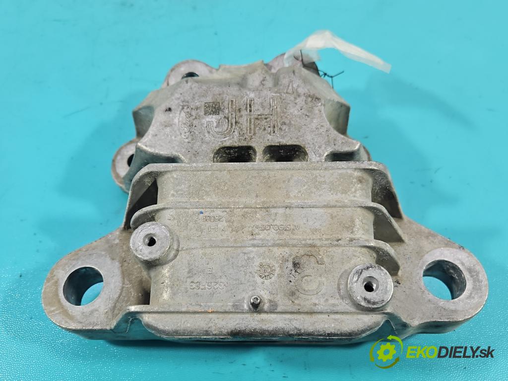 Ford Focus Mk4 2018- 1.5 TDCI 120 hp automatic 88 kW 1499 cm3 5- Polštář: motoru  (Držák motoru)