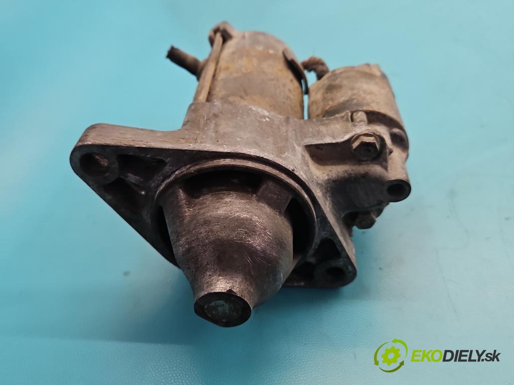 Toyota Yaris I 1999-2005 1.0 vvti 68 HP manual 50 kW 998 cm3 3- štartér  (Štartér)