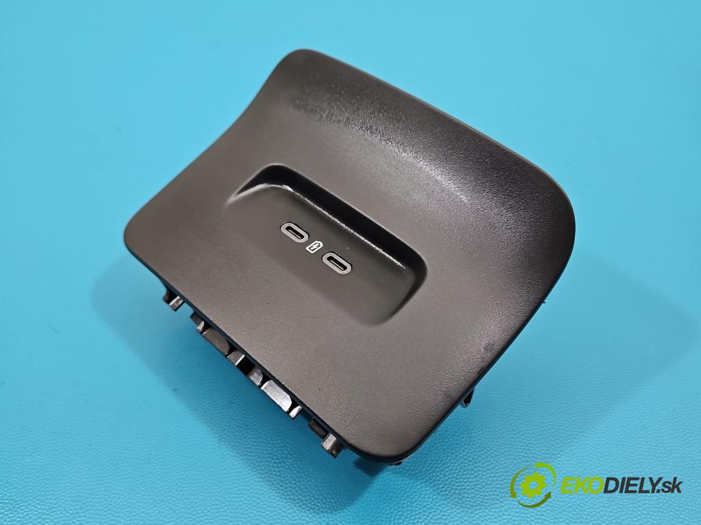 Skoda Octavia IV 2019- 1.5 TSI 150 HP automatic 110 kW 1498 cm3 5- zásuvka USB 3G5035718A