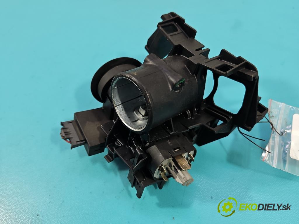 Opel Zafira A 1999-2005 2.0 dti 101 HP manual 74 kW 1995 cm3 5- Spínačka 90589389 (Spínacia skrinka)