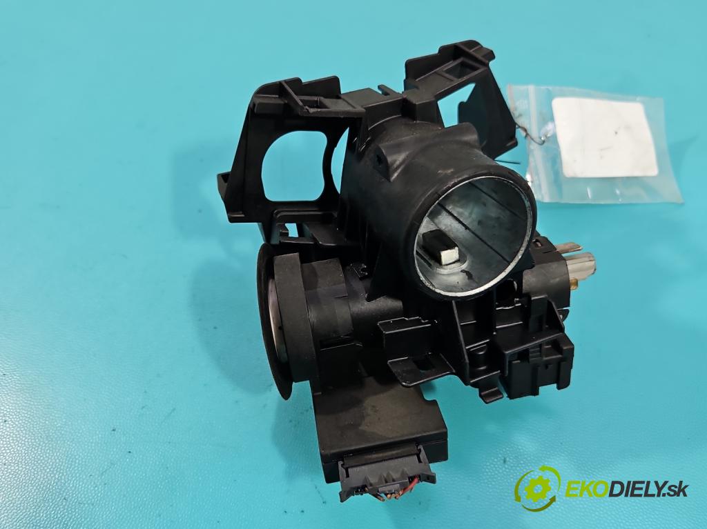 Opel Zafira A 1999-2005 2.0 dti 101 HP manual 74 kW 1995 cm3 5- Spínačka 90589389 (Spínacia skrinka)