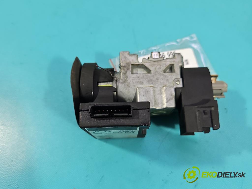 Opel Astra I 1991-2002 1.6 75 HP manual 55 kW 1598 cm3 4- Spínačka  (Spínacia skrinka)