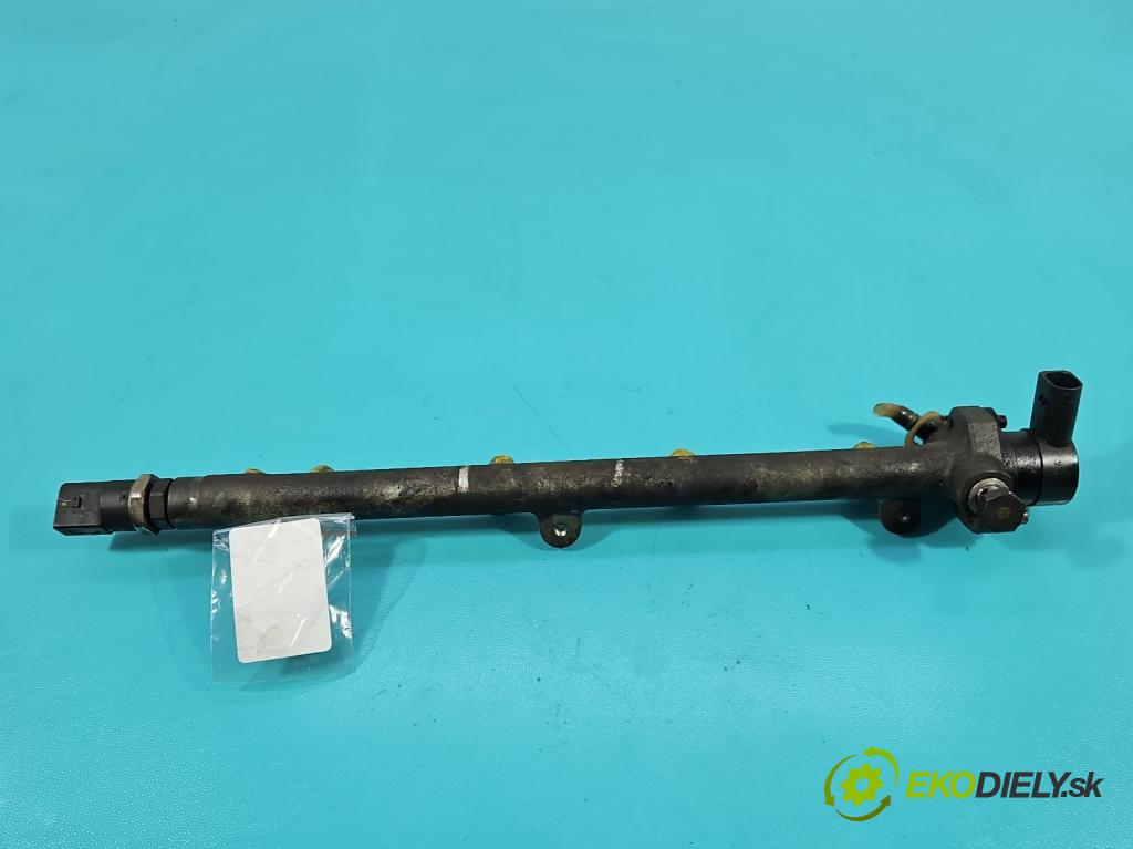 Mercedes Vaneo 1.7 cdi 91 KM manual 67 kW 1689 cm3 5- lišta vstrekovacia 0445214005 (Vstrekovacia lišta)