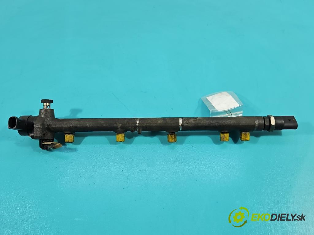 Mercedes Vaneo 1.7 cdi 91 KM manual 67 kW 1689 cm3 5- lišta vstrekovacia 0445214005 (Vstrekovacia lišta)