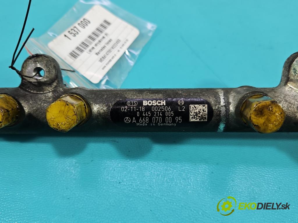 Mercedes Vaneo 1.7 cdi 91 KM manual 67 kW 1689 cm3 5- lišta vstrekovacia 0445214005 (Vstrekovacia lišta)