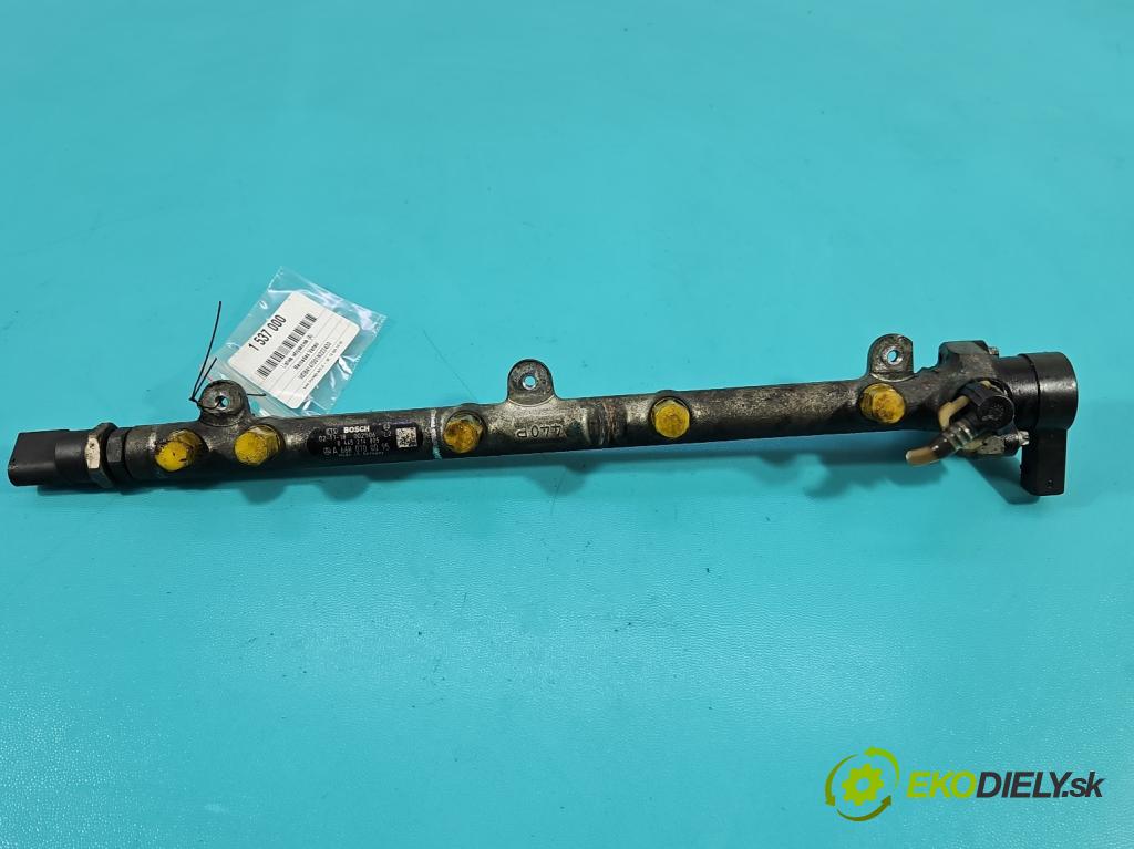 Mercedes Vaneo 1.7 cdi 91 KM manual 67 kW 1689 cm3 5- lišta vstrekovacia 0445214005 (Vstrekovacia lišta)