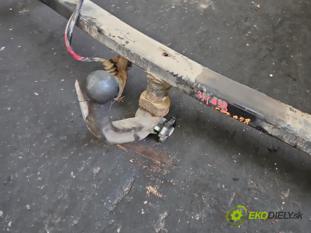 Skoda Octavia I 1996-2010 1.9 tdi 110 hp manual 81 kW 1896 cm3 5- oko tažné  (Tažné zařízení)