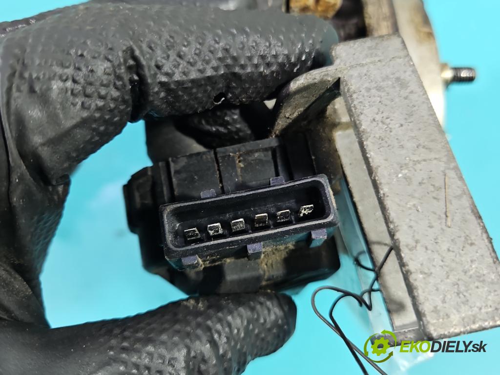 Vw Polo III 6N 1994-2001 1.3 54 HP manual 40 kW 1296 cm3 5- vstrekovač 0132008601 (Karburátor)