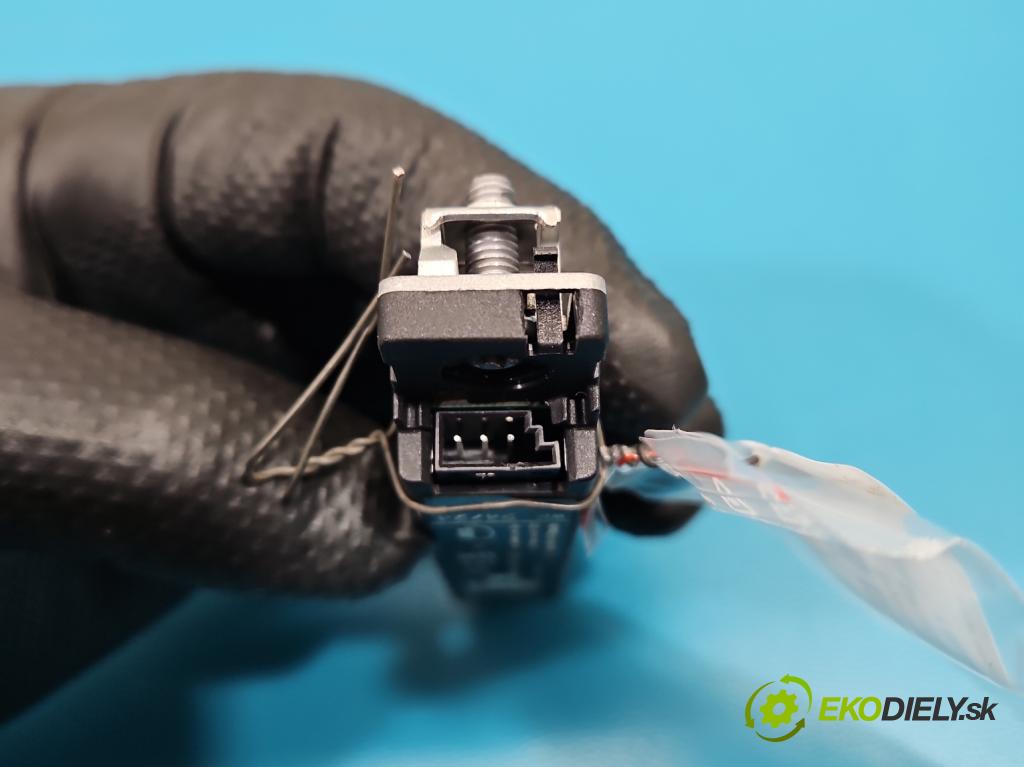 Skoda Octavia IV 2019- 1.5 TSI 150 HP automatic 110 kW 1498 cm3 5- Zesilovač: 5E7035577 (Zosilňovač)