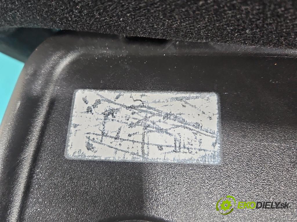 Peugeot 307 2.0 HDI 107 HP manual 79 kW 1997 cm3 5- Sedačka pravý  (Sedadlo)