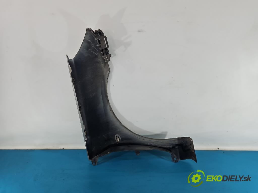 Peugeot 307 2.0 HDI 107 HP manual 79 kW 1997 cm3 5- blatnik přední levý  (Levý přední blatník)