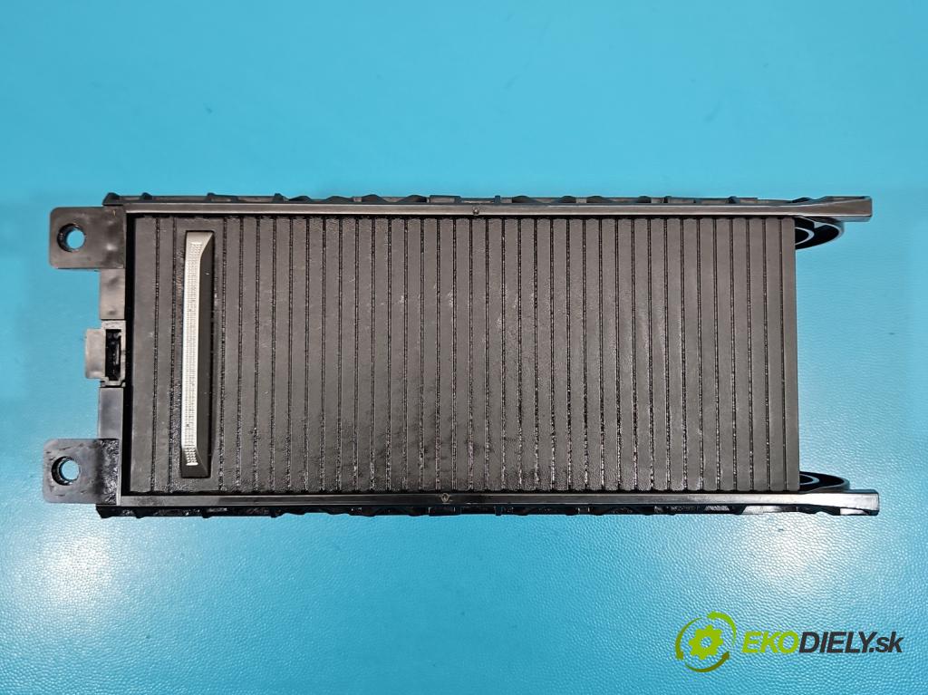 Skoda Octavia IV 2019- 1.5 TSI 150 HP automatic 110 kW 1498 cm3 5- Rukojeť: na nápoje: 5E3862531C (Držiak (úchyt) na nápoje)