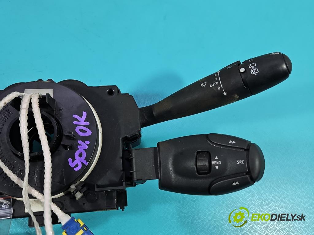 Peugeot 307 2.0 HDI 107 HP manual 79 kW 1997 cm3 5- prepínač komplex: 96542560XT (Prepínacie páčky pod volantom)