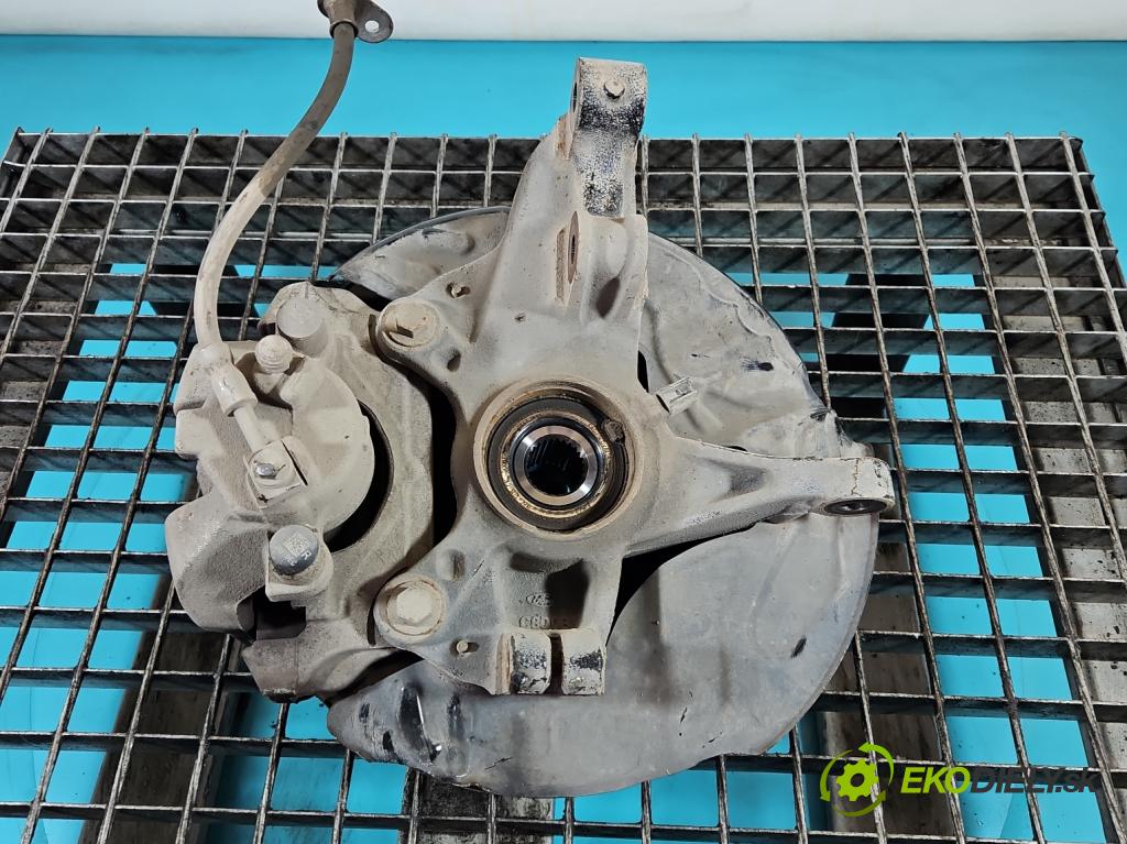 Ford Focus Mk4 2018- 1.5 TDCI 120 hp automatic 88 kW 1499 cm3 5- náboj pravé (Náboj kola)