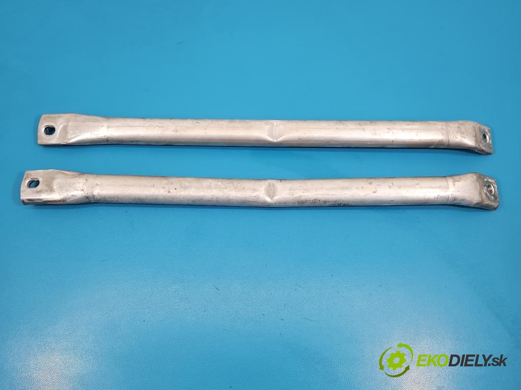 Bmw X5 F15 2013-2018 3.0d 258 hp automatic 190 kW 2993 cm3 5- podpéra 7184940