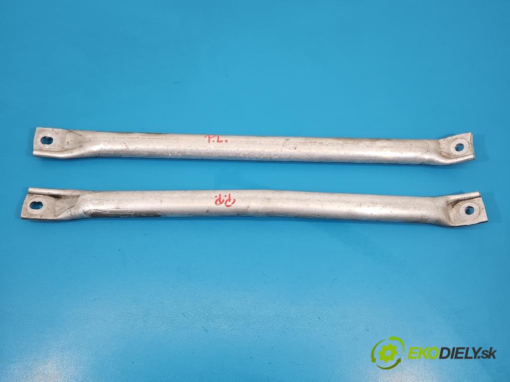 Bmw X5 F15 2013-2018 3.0d 258 hp automatic 190 kW 2993 cm3 5- podpéra 7184940