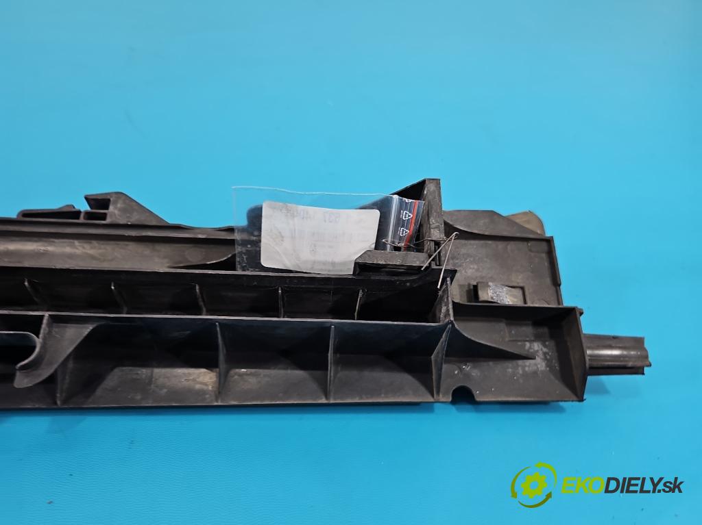 Bmw X5 F15 2013-2018 3.0d 258 HP automatic 190 kW 2993 cm3 5- Upevnenie: 8572189