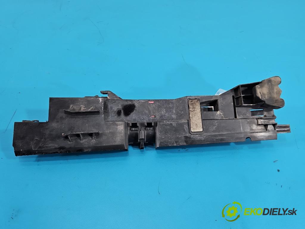 Bmw X5 F15 2013-2018 3.0d 258 HP automatic 190 kW 2993 cm3 5- Upevnenie: 8572188