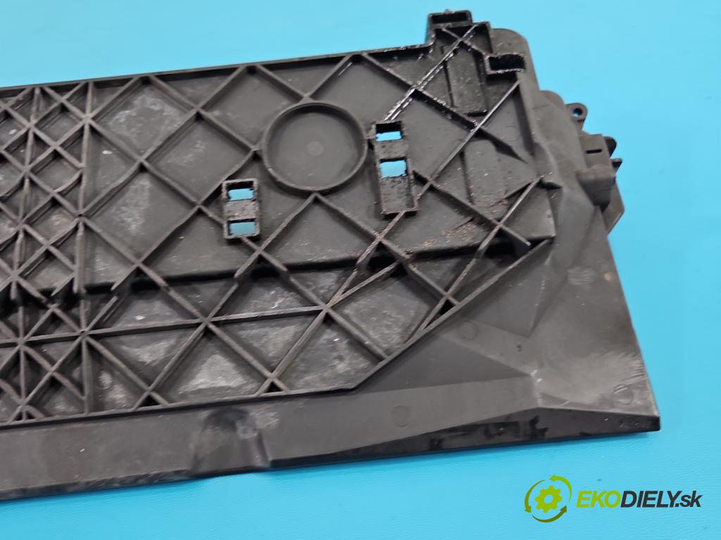 Bmw X5 F15 2013-2018 3.0d 258 HP automatic 190 kW 2993 cm3 5- kryt plast 9245595