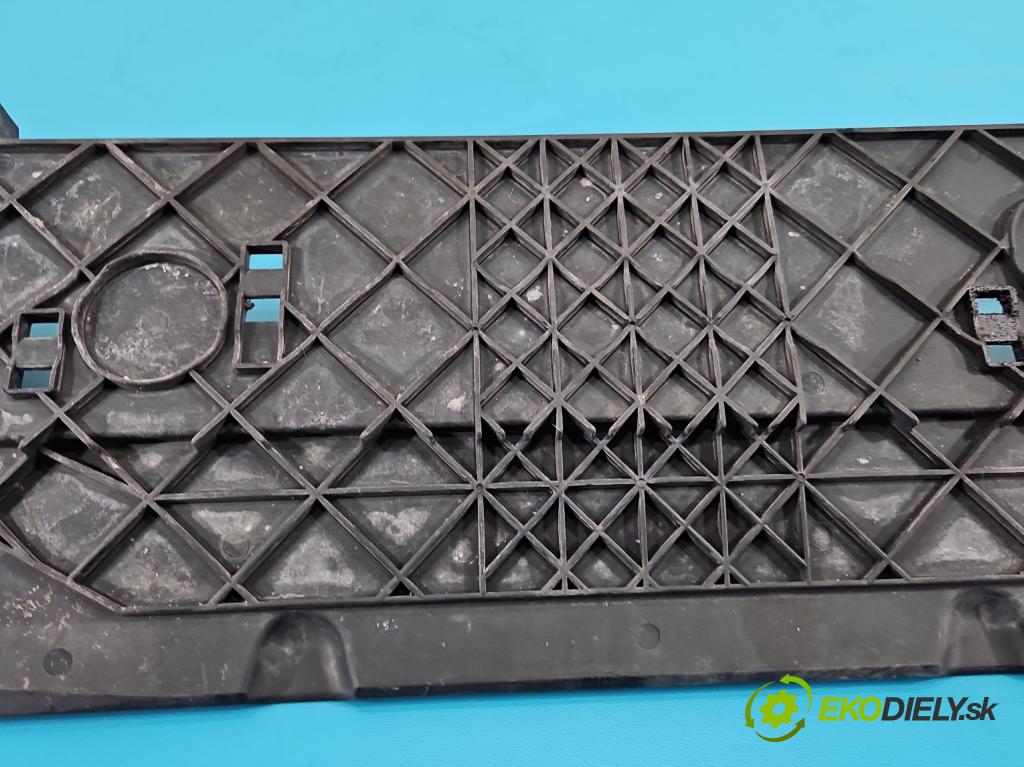 Bmw X5 F15 2013-2018 3.0d 258 HP automatic 190 kW 2993 cm3 5- kryt plast 9245595