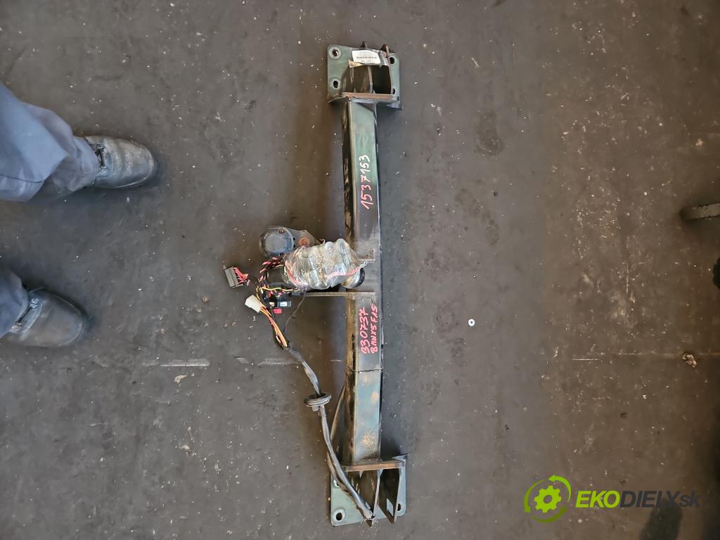 Bmw X5 F15 2013-2018 3.0d 258 hp automatic 190 kW 2993 cm3 5- oko tažné  (Tažné zařízení)