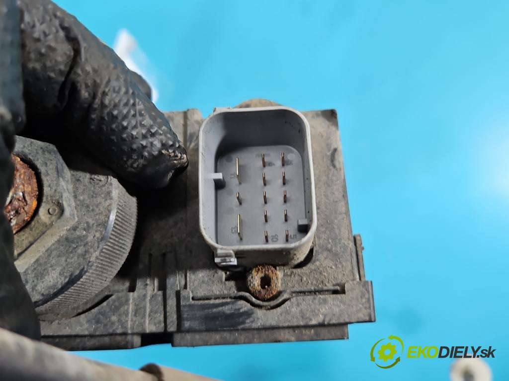 Bmw X5 F15 2013-2018 3.0d 258 HP automatic 190 kW 2993 cm3 5- Brzda manuál: elektrický: P686851401 (Ručná brzda)