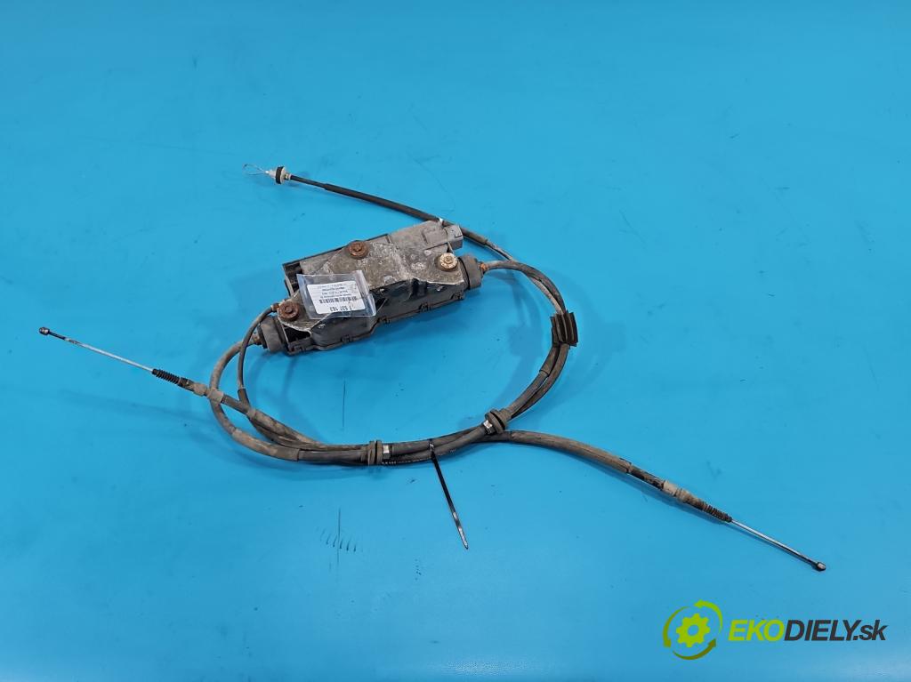 Bmw X5 F15 2013-2018 3.0d 258 HP automatic 190 kW 2993 cm3 5- Brzda manuál: elektrický: P686851401 (Ručná brzda)