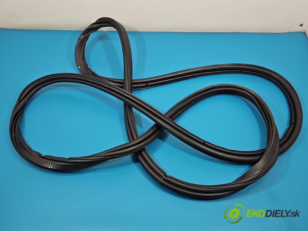 Bmw X5 F15 2013-2018 3.0d 258 HP automatic 190 kW 2993 cm3 5- Těsnění: kufrové dvere 7385847