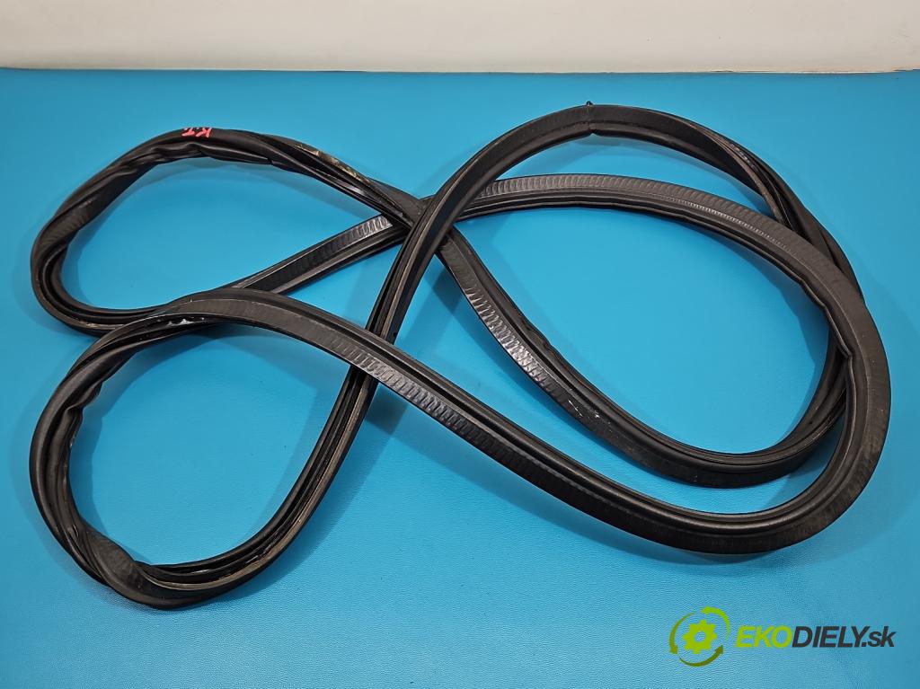 Bmw X5 F15 2013-2018 3.0d 258 HP automatic 190 kW 2993 cm3 5- Těsnění: kufrové dvere 7385847