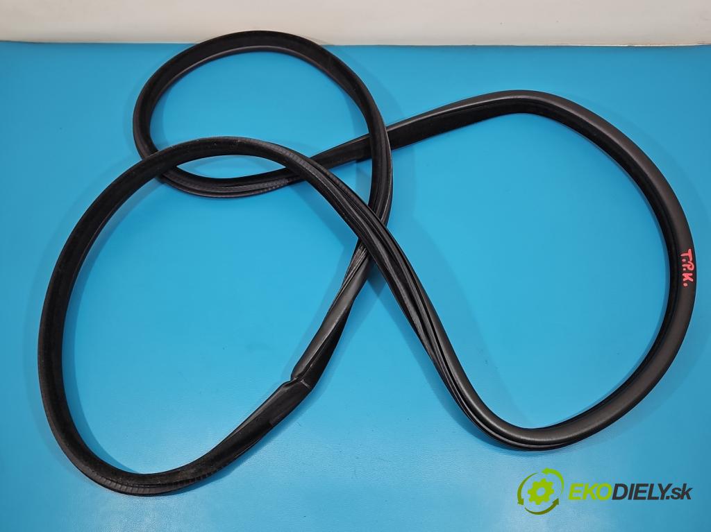 Bmw X5 F15 2013-2018 3.0d 258 hp automatic 190 kW 2993 cm3 5- Těsnění: dveře zadní pravé 7289639 (Karoserie ostatní)