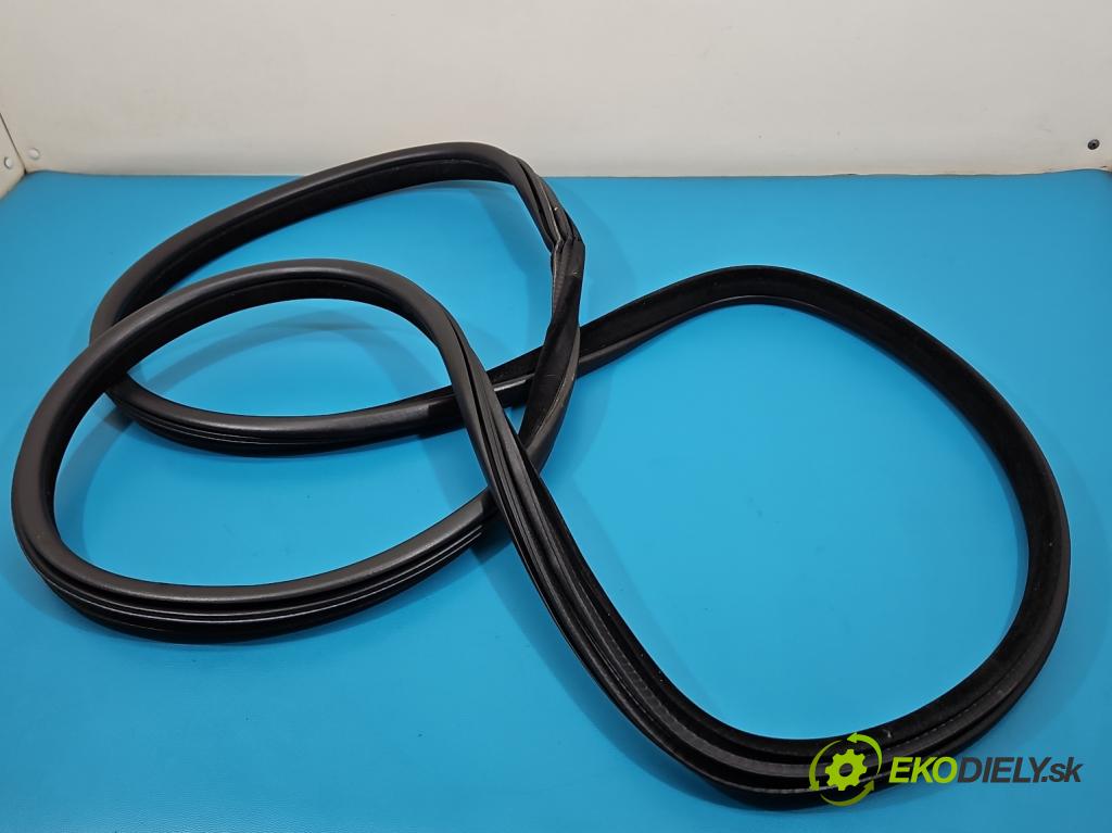 Bmw X5 F15 2013-2018 3.0d 258 hp automatic 190 kW 2993 cm3 5- Těsnění: dveře zadní pravé 7289639 (Karoserie ostatní)