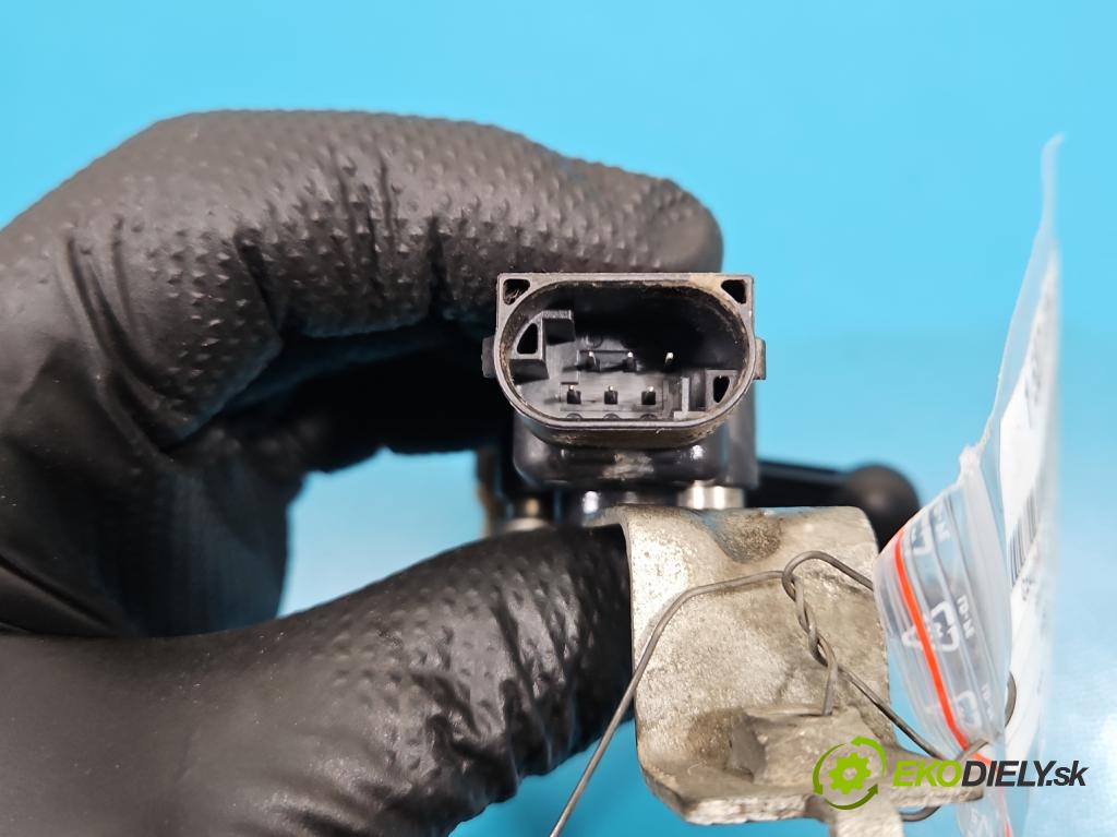 Bmw X5 F15 2013-2018 3.0d 258 HP automatic 190 kW 2993 cm3 5- snímač nastavenia xenon 867646 (Snímač)