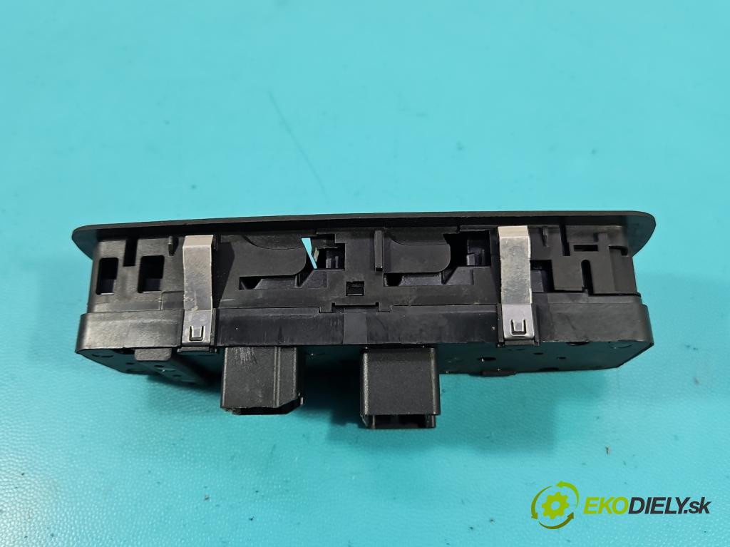 Dodge Caravan V 2007-2020 3.3 V6 178HP: automatic 131 kW 3301 cm3 5- prepínač okien spätných zrkadiel