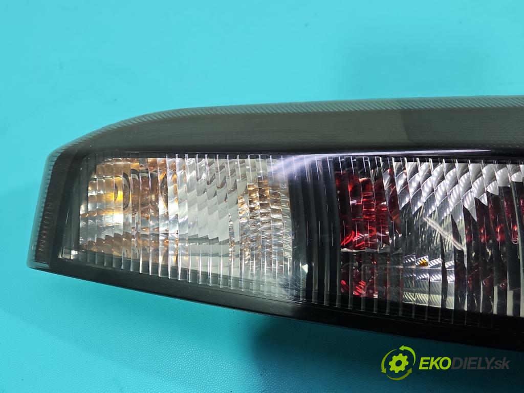 Opel Meriva A 2002-2010 1.3 cdti 75 HP manual 55 kW 1248 cm3 5- svetlo / reflektor zadné pravé  (Kľučka dverí ostatné)