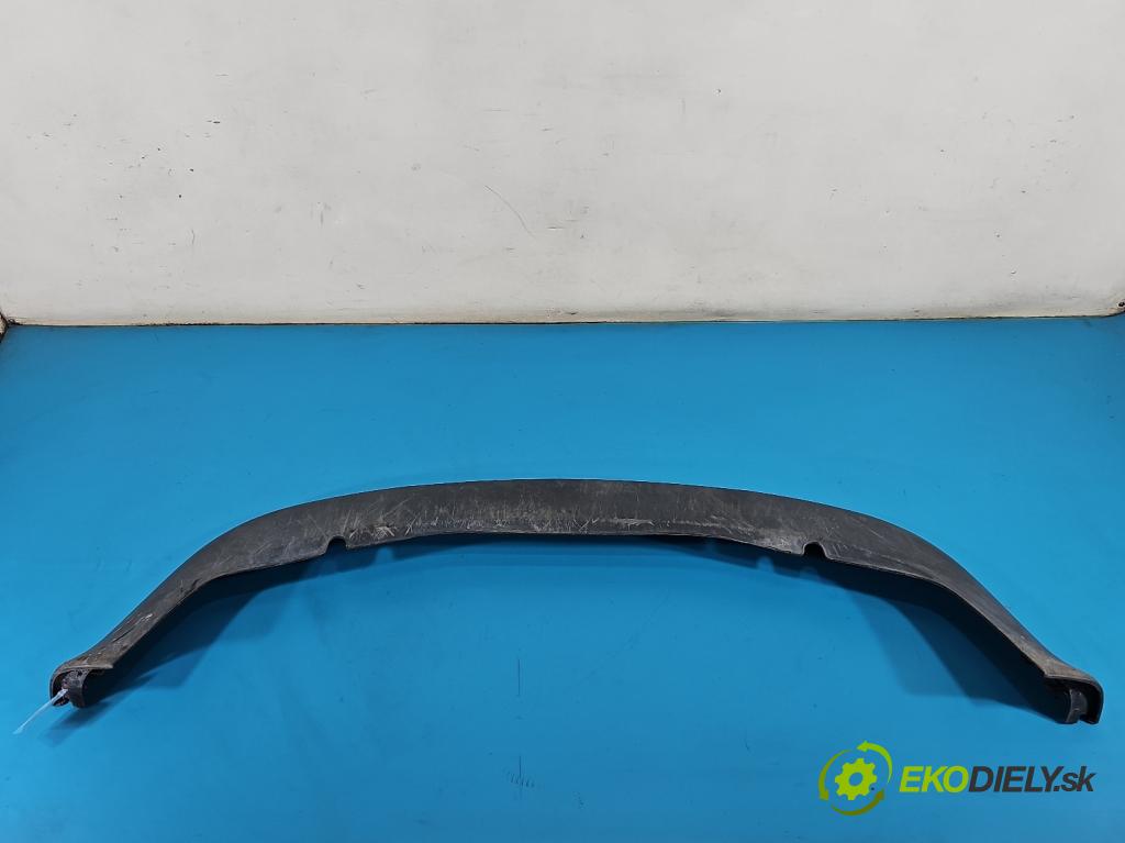 Audi A4 B5 1994-2001 1.6 8v 101 HP manual 74 kW 1595 cm3 4- lišta nárazník predné 8D0807110H