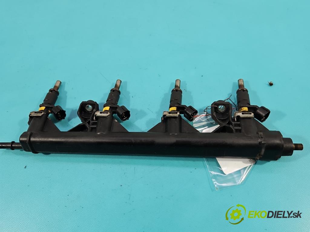 Peugeot 207 1.4 16V 95 HP manual 70 kW 1397 cm3 3- vstrek 757564580 (Vstrekovač paliva)