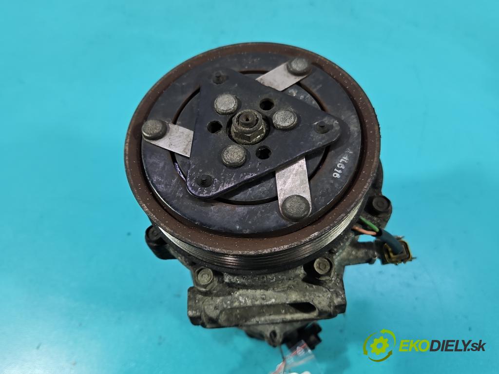 Peugeot 207 1.4 16V 95 HP manual 70 kW 1397 cm3 3- Kompresor: klimatizácie  (Kompresor klimatizácie)