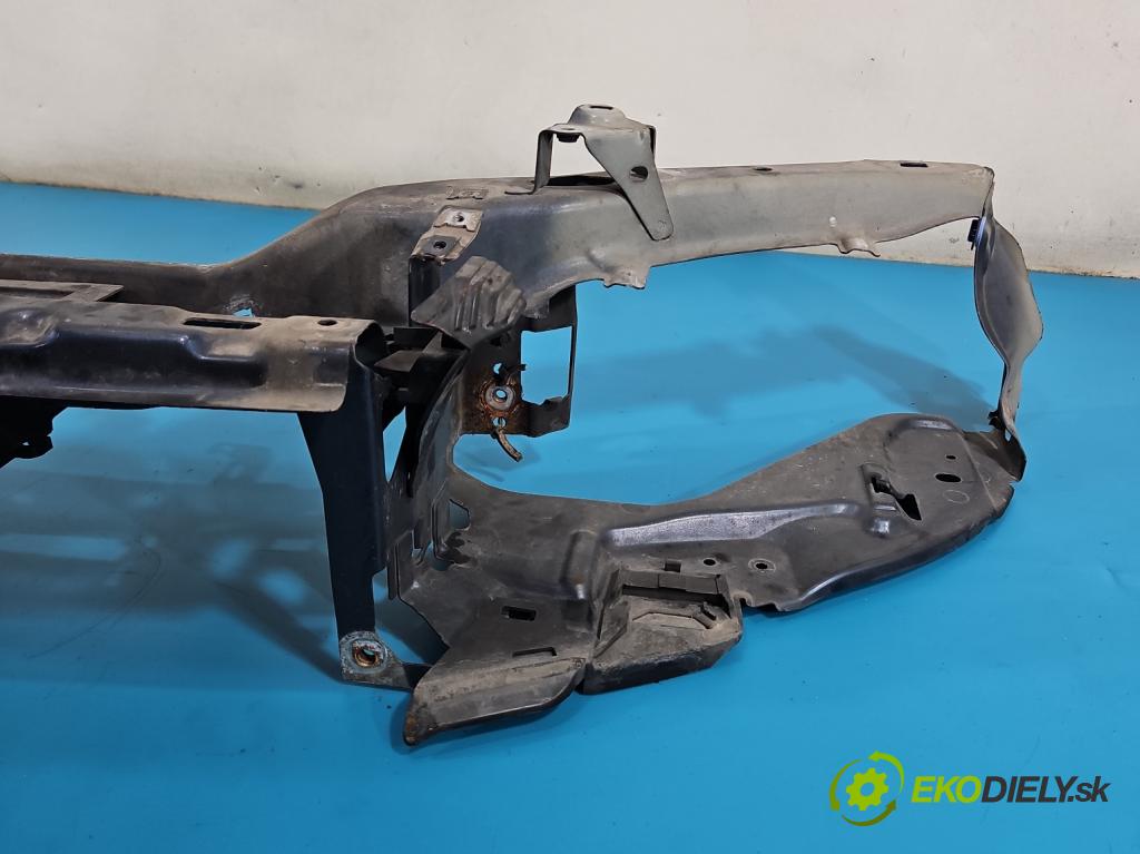 Volvo V50 2.0d 136hp manual 100 kW 1997 cm3 5- stěna přední  (Přední výztuha)