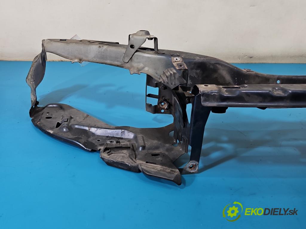 Volvo V50 2.0d 136hp manual 100 kW 1997 cm3 5- stěna přední  (Přední výztuha)