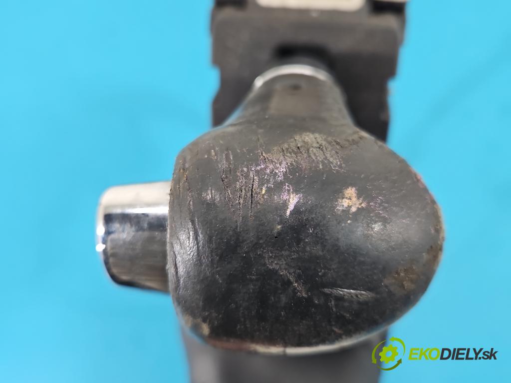 Dodge Caravan V 2007-2020 3.3 V6 178HP: automatic 131 kW 3301 cm3 5- Páka: Změny: stupeň,rýchlosť  (Rýchlostná páka (kulisa))